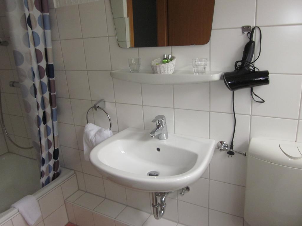 Schultenhof Balve Zimmer foto